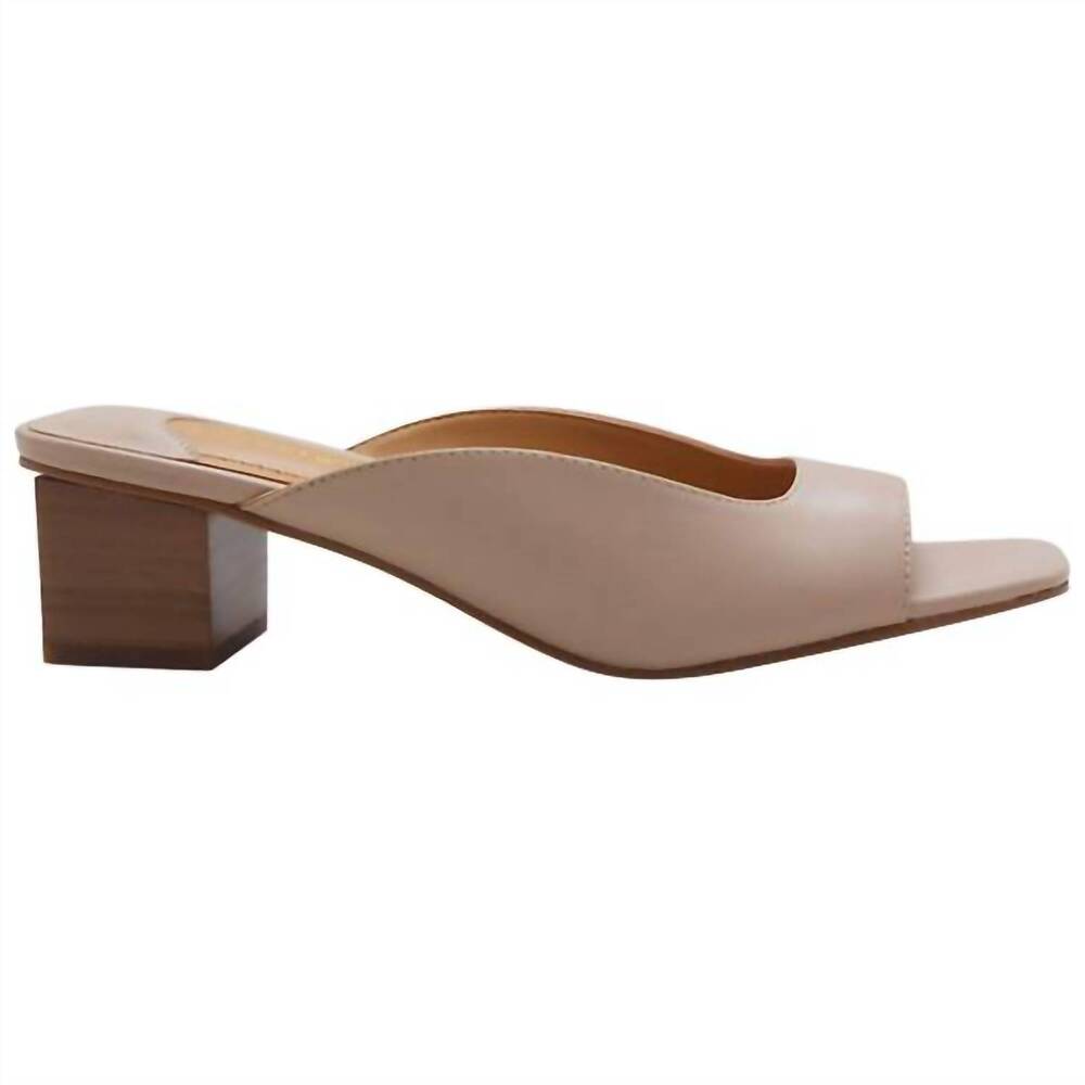 NEW J. RENEE women's daicy sandal in nude kidskin